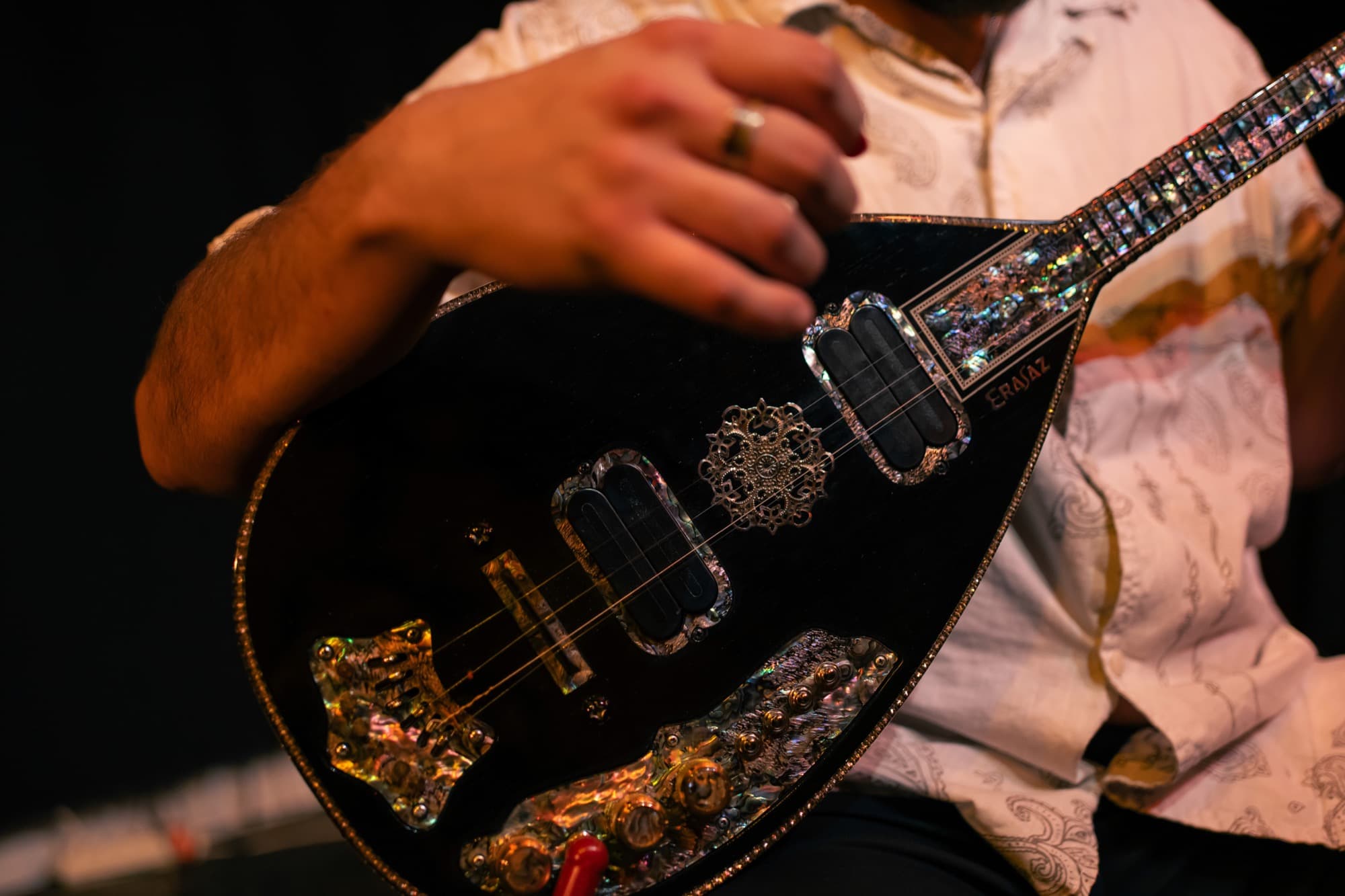 Electro Saz